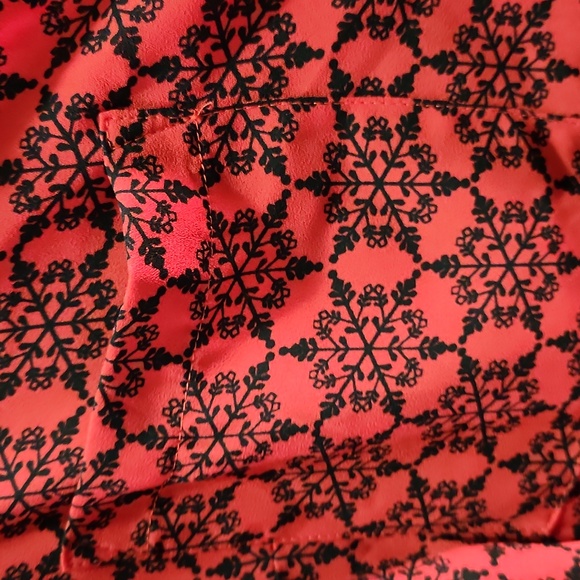 Express Red And Black Snowflake Blouse - Picture 3 of 4